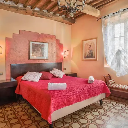 Antica Residenza Santa Chiara -city Center 3*