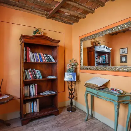 Antica Residenza Santa Chiara -city Center ゲストハウス 3*