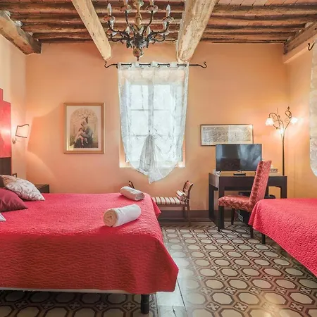 Antica Residenza Santa Chiara -city Center ゲストハウス