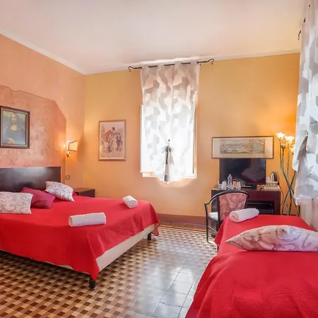 Antica Residenza Santa Chiara -city Center 3* ルッカ