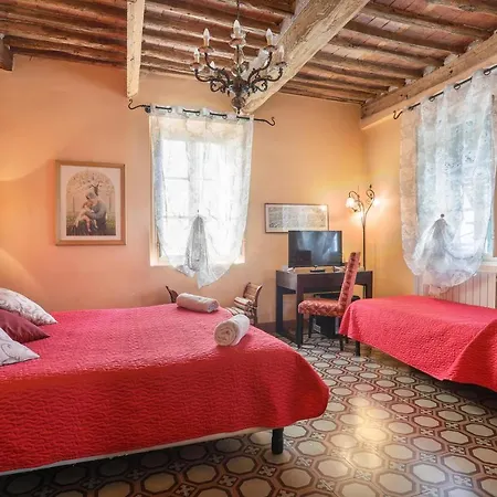 Antica Residenza Santa Chiara -city Center 3* ルッカ