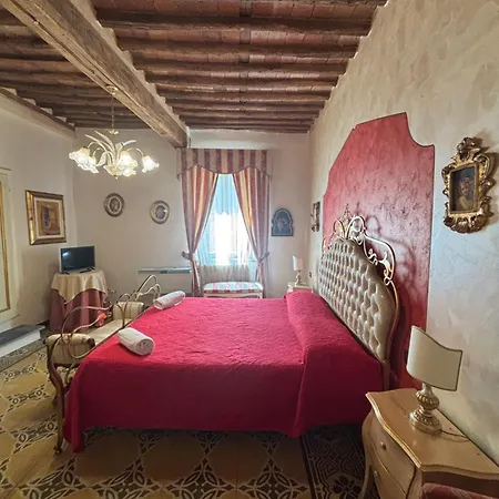 Antica Residenza Santa Chiara -city Center 3*