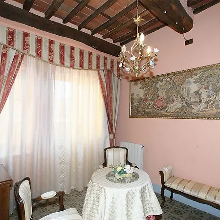 Antica Residenza Santa Chiara -city Center ゲストハウス 3*
