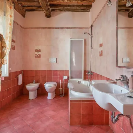 Antica Residenza Santa Chiara -city Center 3*