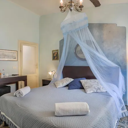 Antica Residenza Santa Chiara -city Center Vendégház Lucca